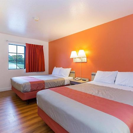 Motel 6 Vallejo - Maritime North 외부 사진