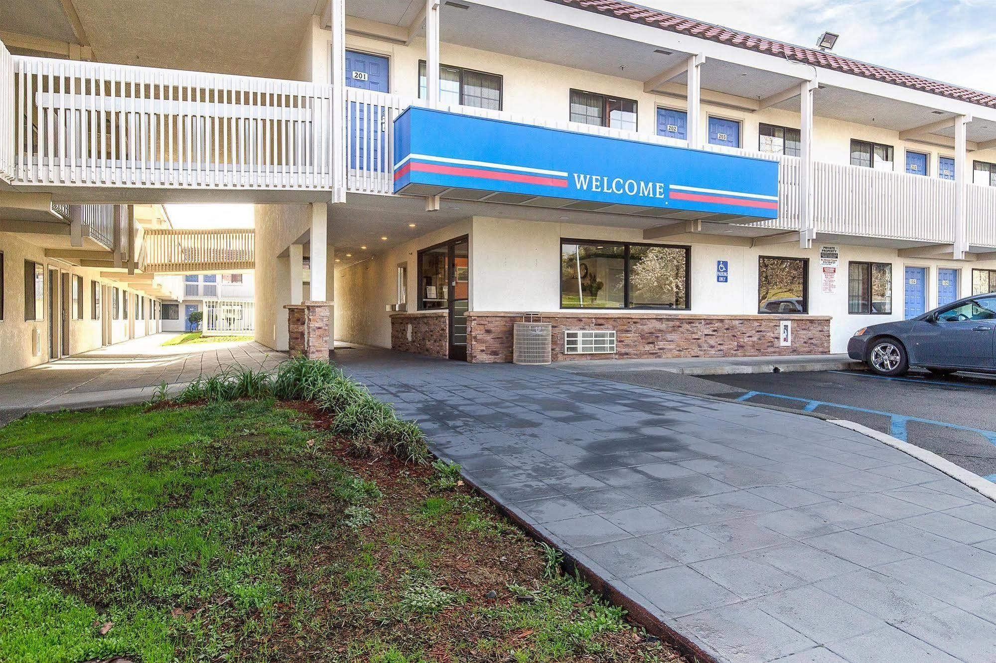 Motel 6 Vallejo - Maritime North 외부 사진