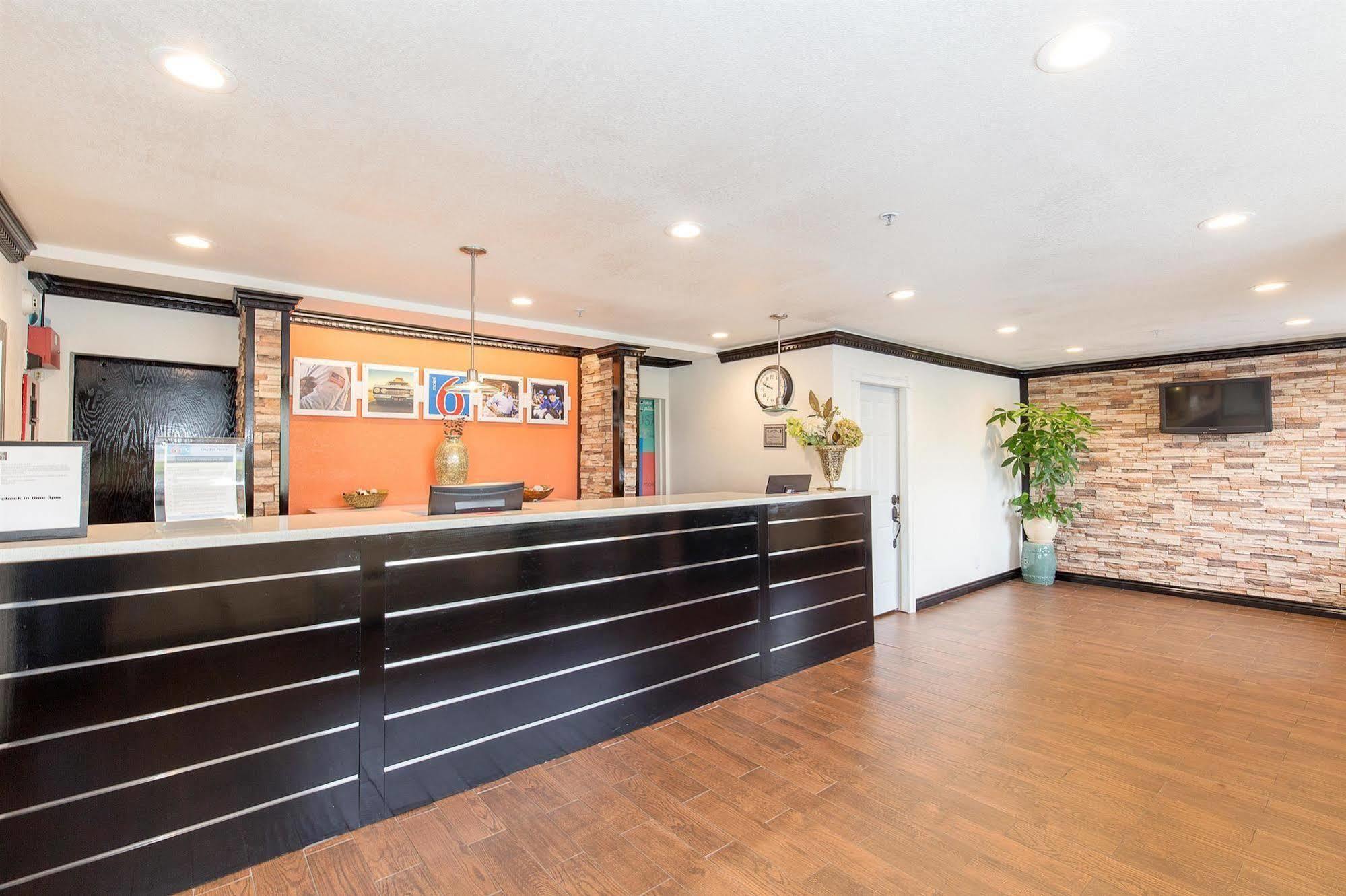 Motel 6 Vallejo - Maritime North 외부 사진